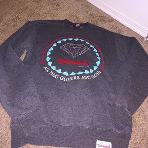 Diamond crew neck